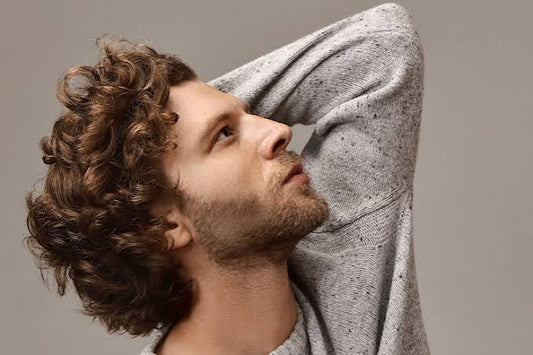 3 errores que están arruinando tu cabello (y probablemente no te has dado cuenta)